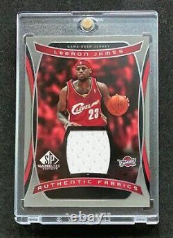 LeBron James 2004-05 SP Authentic Fabrics Game-Worn Jersey Cavaliers (2nd Year)