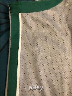Kyrie Irving Portés Nike Boston Celtics Jersey 100% Authentique Coa Non