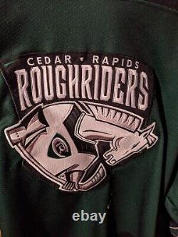 Ushl Cedar Rapids Roughriders Jeu Authentique Worn Hockey Jersey Sz 56 Pre Owned